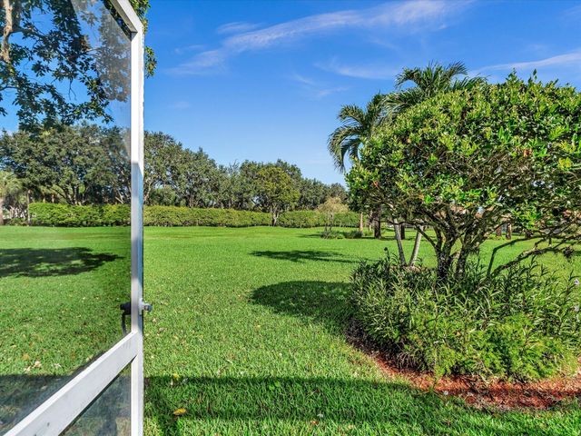 7036 Summer Tree Drive B, Boynton Beach, FL 33437