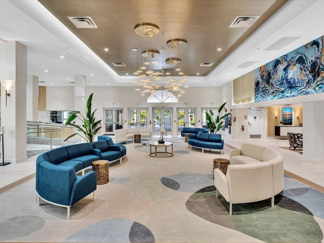 7036 Summer Tree Drive B, Boynton Beach, FL 33437