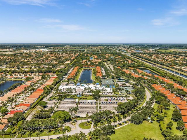 7036 Summer Tree Drive B, Boynton Beach, FL 33437