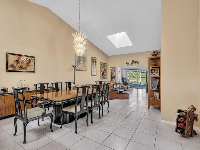 7036 Summer Tree Drive B, Boynton Beach, FL 33437