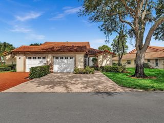 7036 Summer Tree Drive B, Boynton Beach, FL 33437