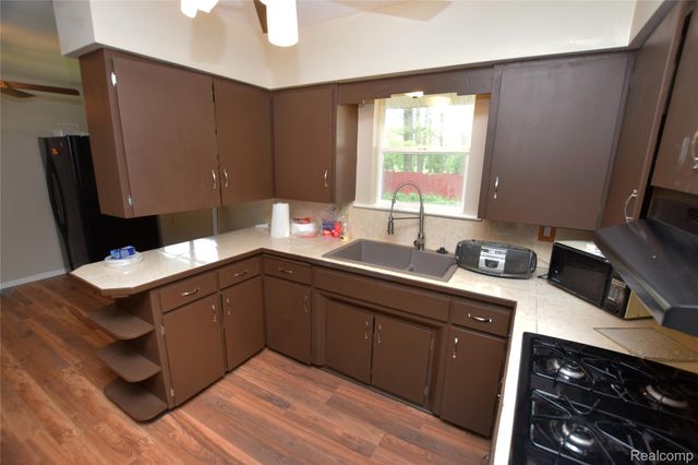 6022 Sally Court, Flint, MI 48505