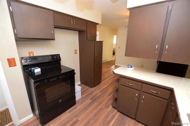 6022 Sally Court, Flint, MI 48505