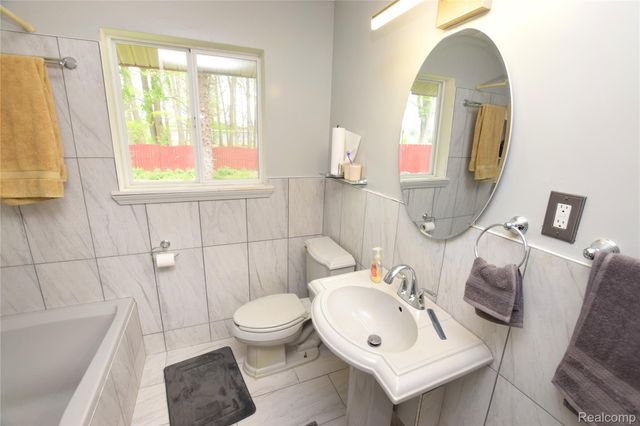 6022 Sally Court, Flint, MI 48505