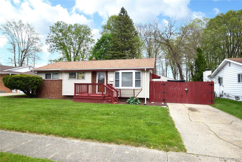 6022 Sally Court, Flint, MI 48505