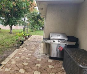 7613 NW 68th Terrace, Tamarac, FL 33321