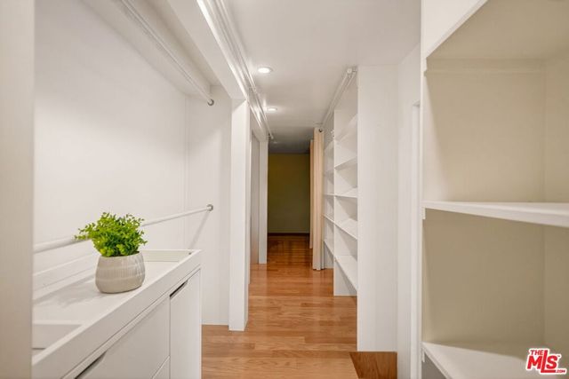 2388 Kimridge Road, Beverly Hills, CA 90210