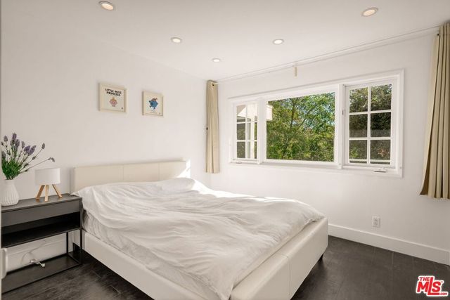 2388 Kimridge Road, Beverly Hills, CA 90210