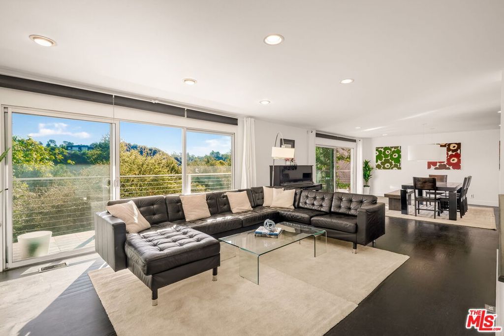 2388 Kimridge Road, Beverly Hills, CA 90210