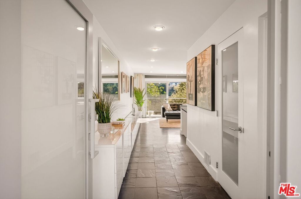 2388 Kimridge Road, Beverly Hills, CA 90210 — photo 3