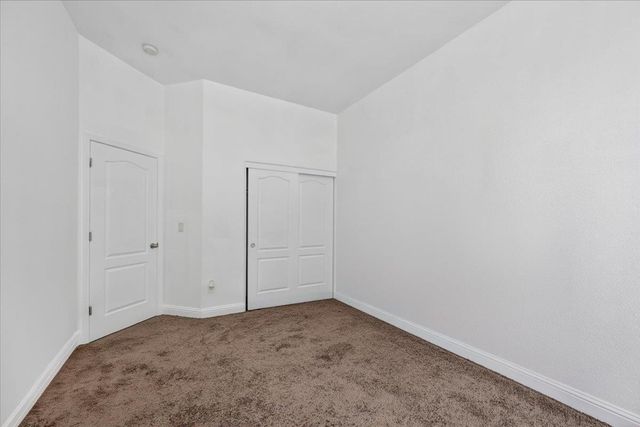 5840 E Erin Avenue, Fresno, CA 93727