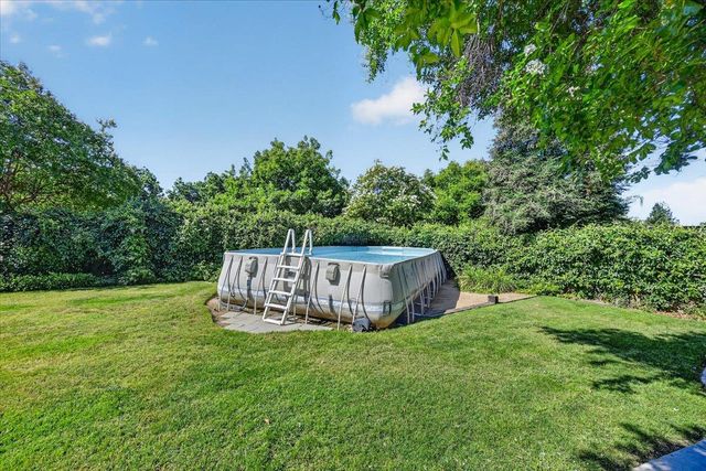 5840 E Erin Avenue, Fresno, CA 93727
