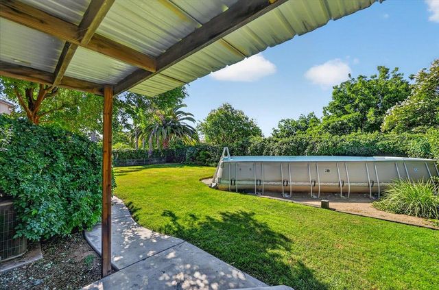 5840 E Erin Avenue, Fresno, CA 93727