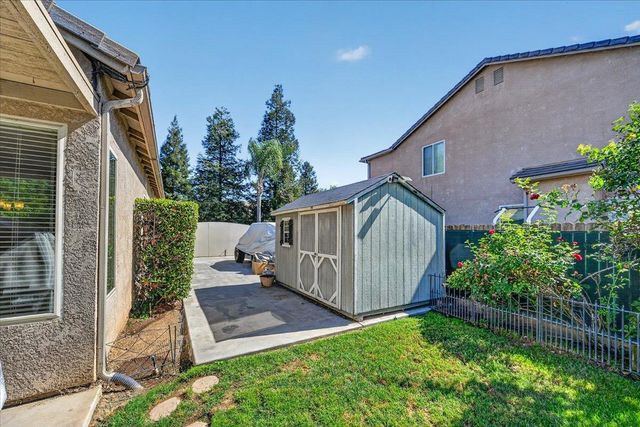 5840 E Erin Avenue, Fresno, CA 93727