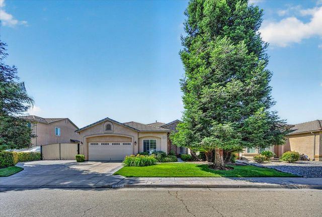 5840 E Erin Avenue, Fresno, CA 93727