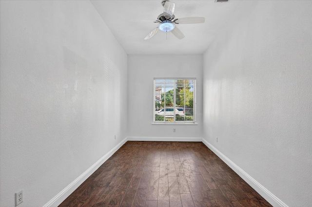 5840 E Erin Avenue, Fresno, CA 93727