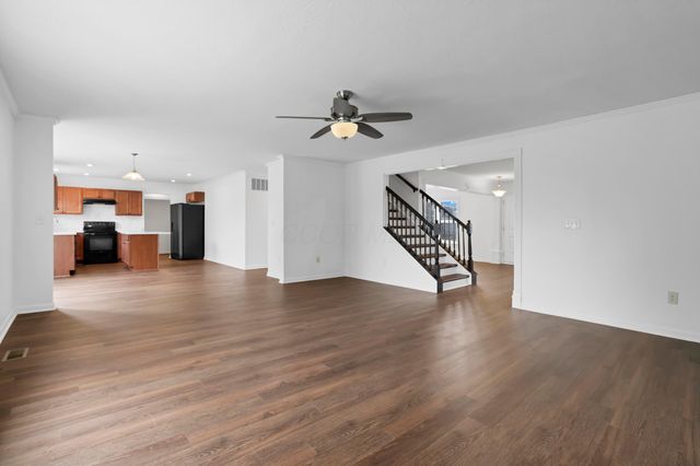 6140 Barclay Court, Canal Winchester, OH 43110