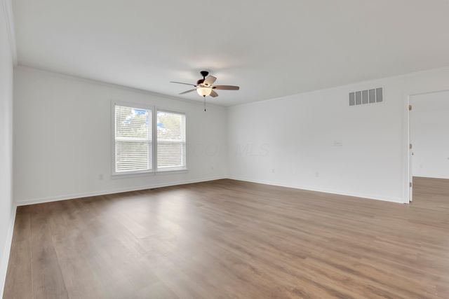 6140 Barclay Court, Canal Winchester, OH 43110