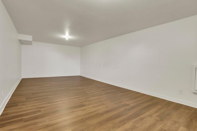 6140 Barclay Court, Canal Winchester, OH 43110