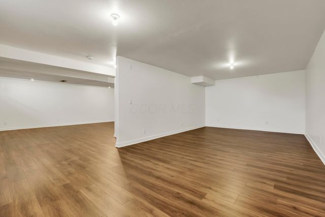 6140 Barclay Court, Canal Winchester, OH 43110