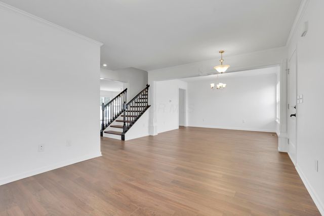 6140 Barclay Court, Canal Winchester, OH 43110