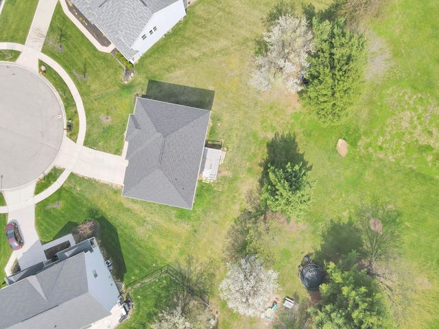 6140 Barclay Court, Canal Winchester, OH 43110