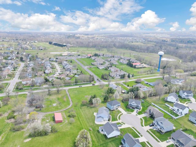 6140 Barclay Court, Canal Winchester, OH 43110