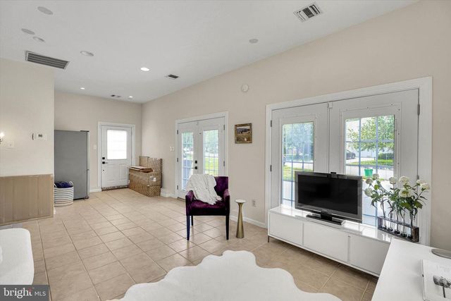 6 TRELLIS WAY, Robbinsville, NJ 08691