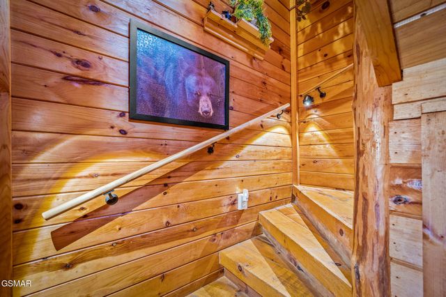 3049 Brothers Way, Sevierville, TN 37862
