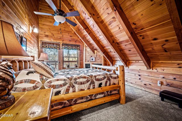 3049 Brothers Way, Sevierville, TN 37862