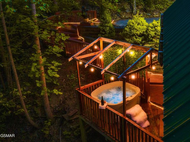 3049 Brothers Way, Sevierville, TN 37862