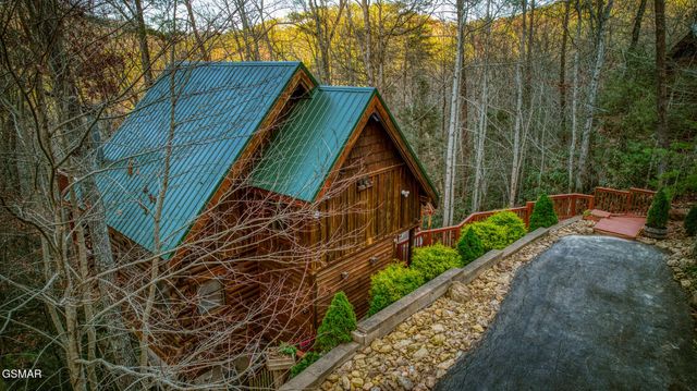 3049 Brothers Way, Sevierville, TN 37862