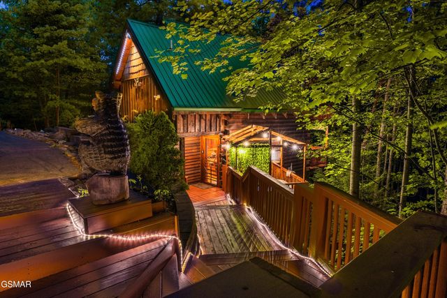 3049 Brothers Way, Sevierville, TN 37862