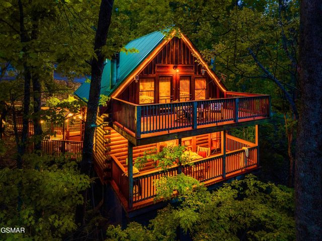 3049 Brothers Way, Sevierville, TN 37862