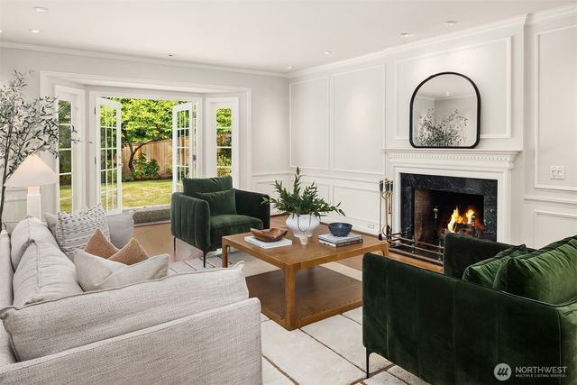 8914 SE 56th Street, Mercer Island, WA 98040