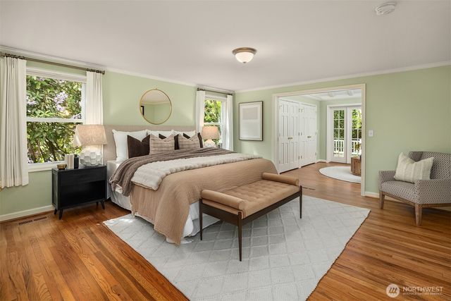 8914 SE 56th Street, Mercer Island, WA 98040