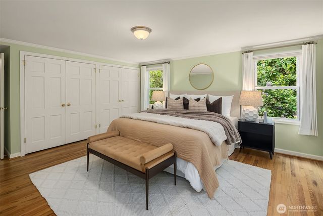 8914 SE 56th Street, Mercer Island, WA 98040