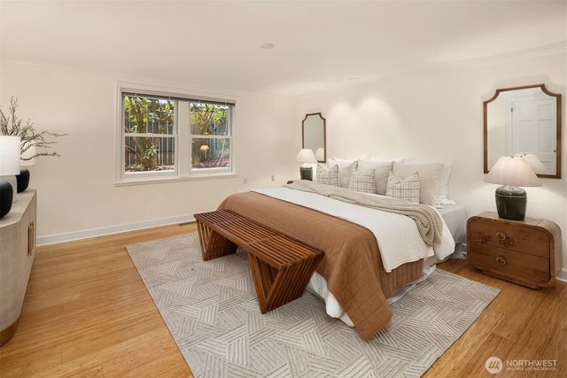 8914 SE 56th Street, Mercer Island, WA 98040