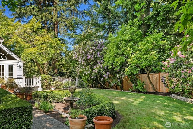 8914 SE 56th Street, Mercer Island, WA 98040