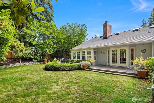8914 SE 56th Street, Mercer Island, WA 98040