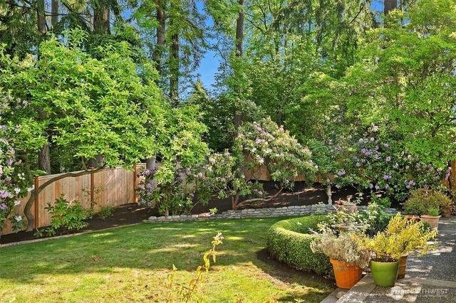 8914 SE 56th Street, Mercer Island, WA 98040