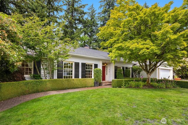8914 SE 56th Street, Mercer Island, WA 98040