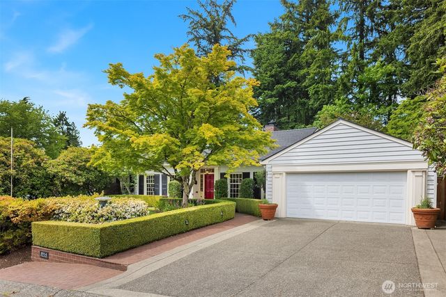 8914 SE 56th Street, Mercer Island, WA 98040