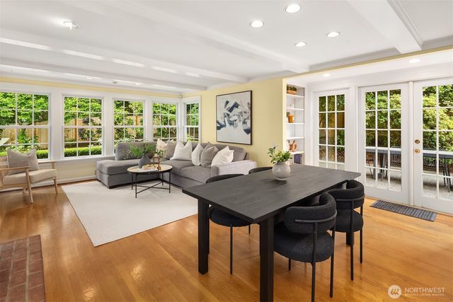 8914 SE 56th Street, Mercer Island, WA 98040