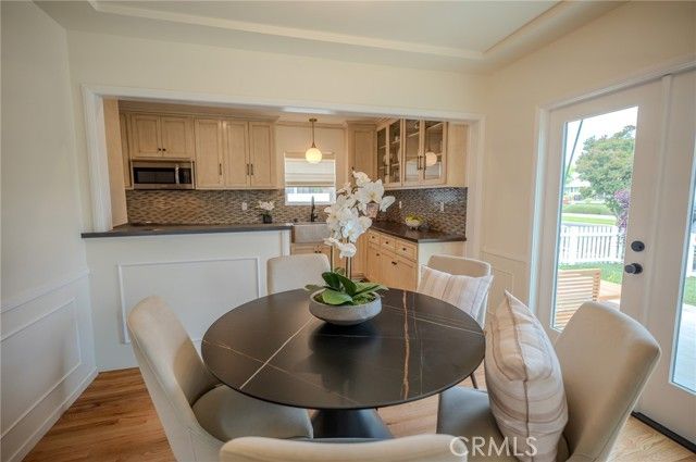 1141 N Lima Street, Burbank, CA 91505