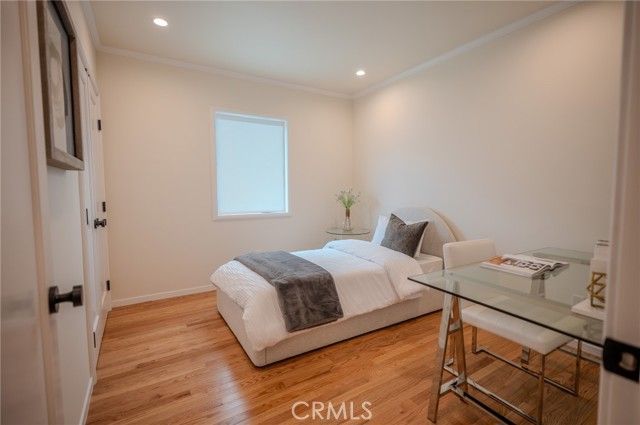 1141 N Lima Street, Burbank, CA 91505