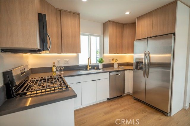 1141 N Lima Street, Burbank, CA 91505