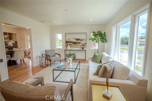 1141 N Lima Street, Burbank, CA 91505
