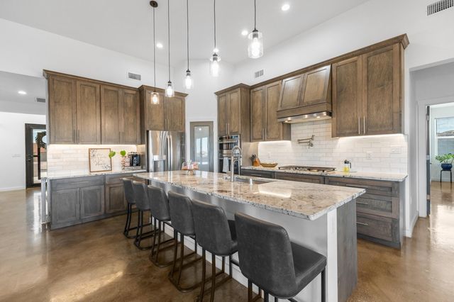 1713 17th Avenue SE, Rio Rancho, NM 87124