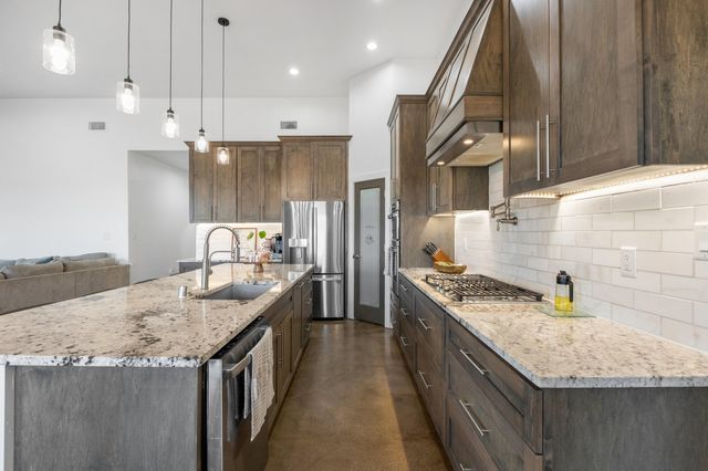 1713 17th Avenue SE, Rio Rancho, NM 87124